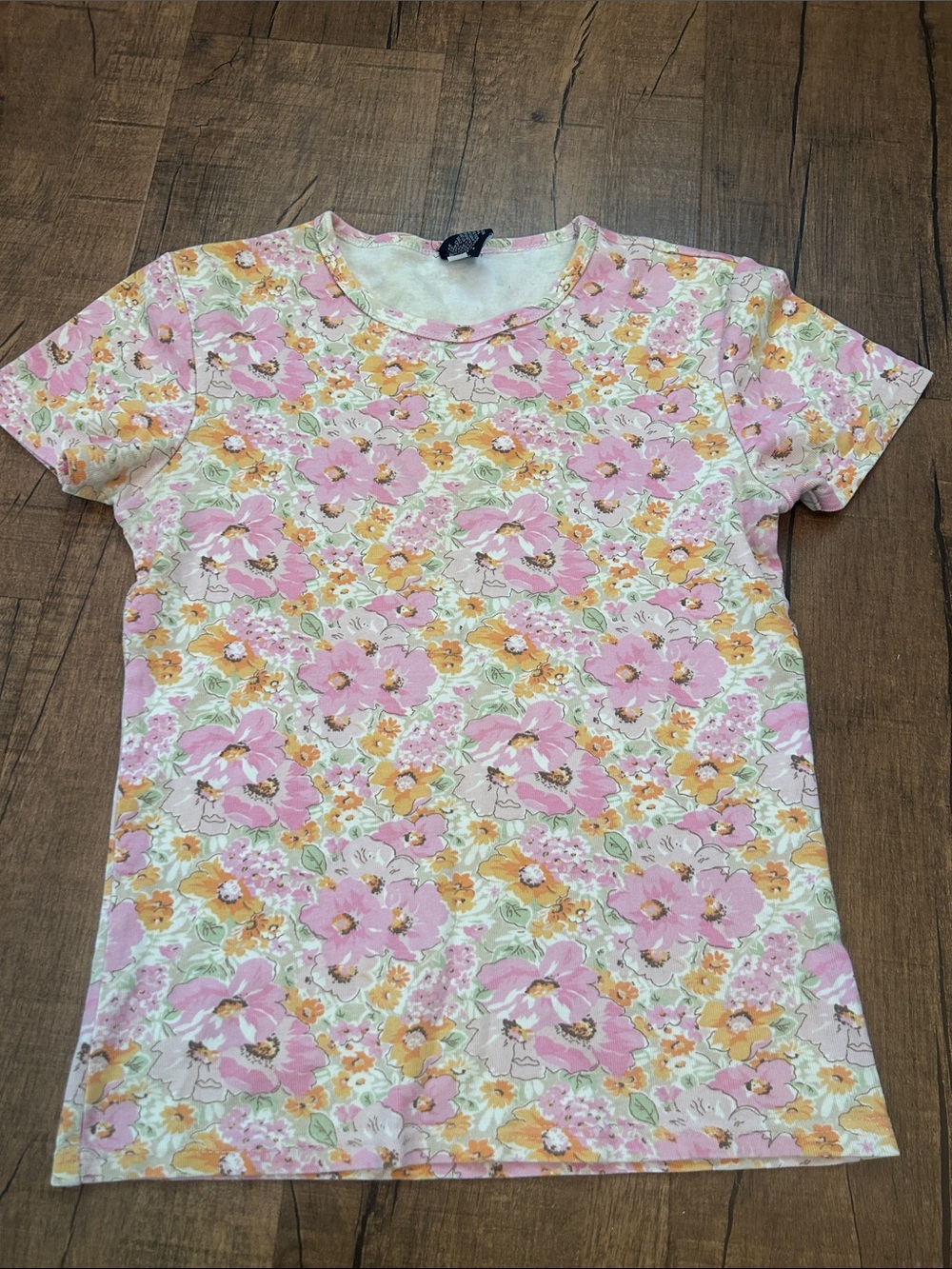 Vintage Floral GAP tee